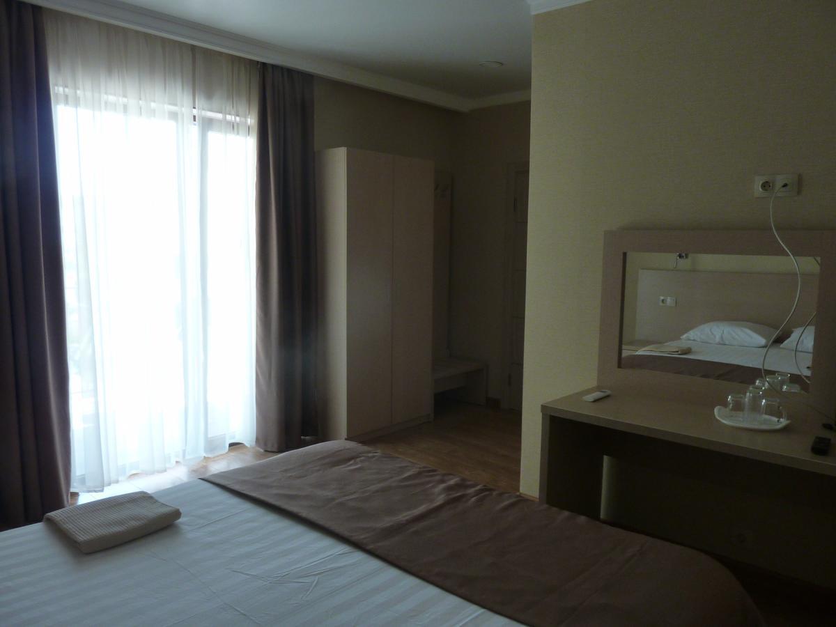 Guest House Letto ガグラ エクステリア 写真